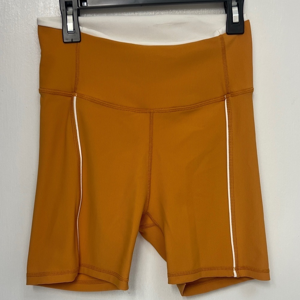 Wilo The Label Women's Swift Bike Shorts, Yellow Orange Marigold, Sz S